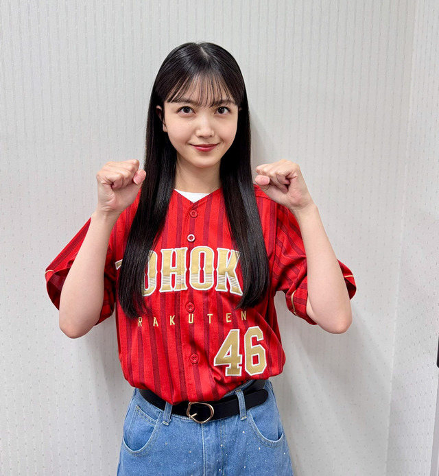 この学生服姿の与田ちゃんが可愛すぎる！！！【元乃木坂46】
 | アイドルまとめ速報 ドル速(ピックアップ5)