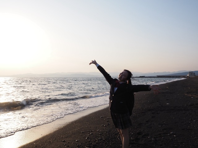 6期の祝花、明らかに少ない人が1人だけいる件
 | アイドルまとめ速報 ドル速(最新記事3)