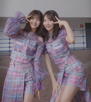 山口と藤嶌果歩のフトモモダンス、どちらが理想のボディ？ | 山口と藤嶌果歩のフトモモダンス、どちらが理想のボディ？ | 山口と藤嶌果歩のフトモモダンス、どちらが理想のボディ？ | 山口と藤嶌果歩のフトモモダンス、どちらが理想のボディ？ | アイドルまとめ速報 ドル速(画像24031531292154_4)