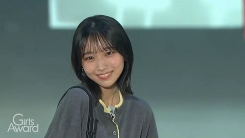 森平と増田、小川先輩が喋ってるのにお箸を置かないマナー違反
 | アイドルまとめ速報 ドル速(ピックアップ1)