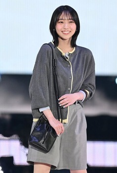 金川紗耶の最新画像、膨らみがとんでもないことになってしまうwww
 | アイドルまとめ速報 ドル速(ピックアップ2)