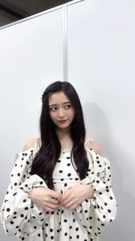 【速報】井上和さん、生足を開示。素晴らしい肉質 | 【速報】井上和さん、生足を開示。素晴らしい肉質 | アイドルまとめ速報 ドル速(画像03190503608335_2)