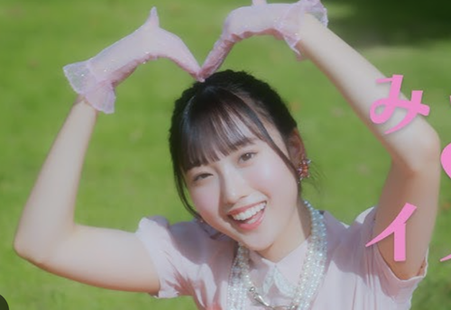例の伝説の谷口愛季の『生足チラ』がこちら
 | アイドルまとめ速報 ドル速(最新記事18)