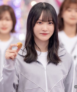 川端晃菜とかいう最年少に見えないほど喋りも良いし品もあるメンバー
 | アイドルまとめ速報 ドル速(最新記事1)